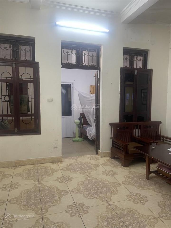Bán nhà mặt phố hoàng ngọc phách  lô góc 3 mặt thoáng  vị trí đẹp