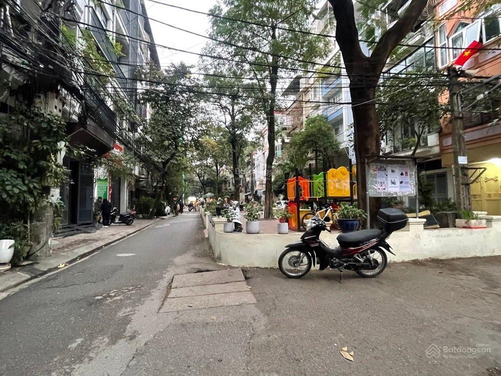 Bán nhà mặt ngõ phố hoàng ngọc phách, diện tích 409m2, 3 tầng, mặt tiền 12m, giá 86 tỷ