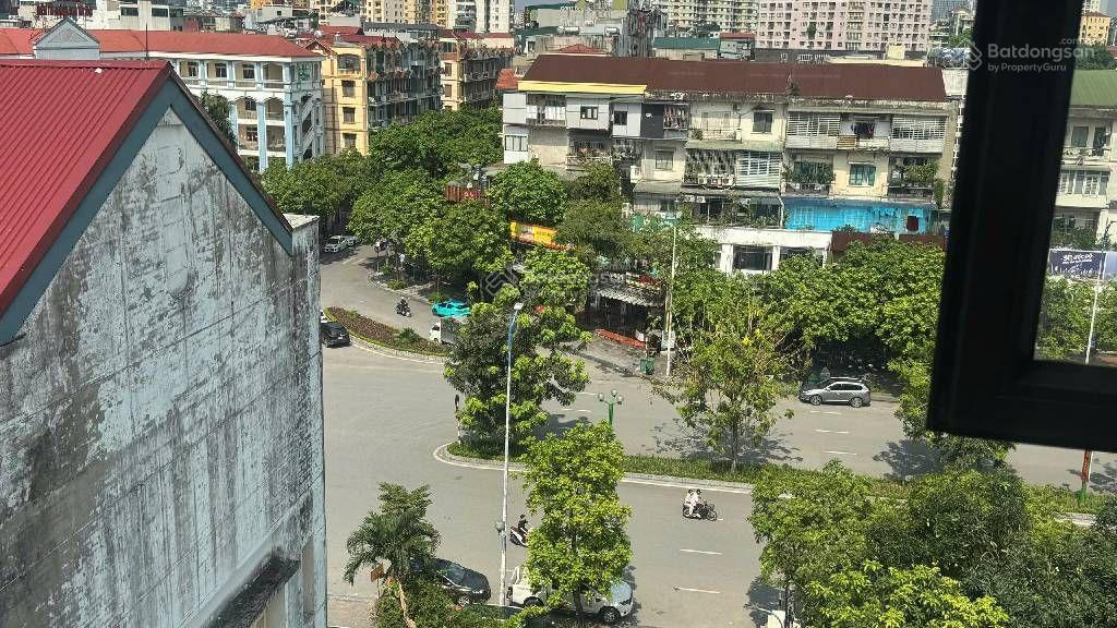 Bán nhà riêng lô góc  ô tô tránh  cách 1 nhà ra mặt phố nguyễn văn huyên