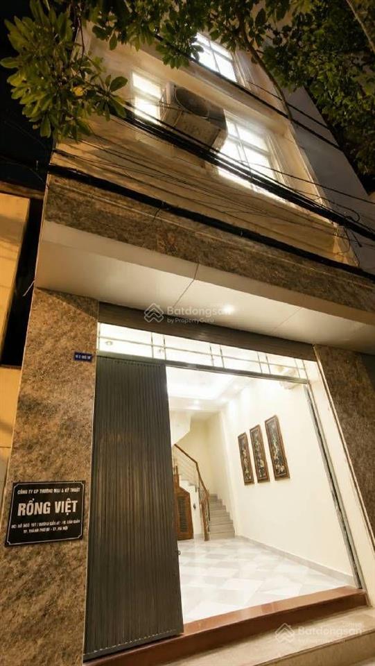 Chính chủ cần bán nhà riêng ngõ 213 giáp nhất, diện tích 30m2 x 5 tầng, mặt tiền 3,6m, giá 7,68 tỷ