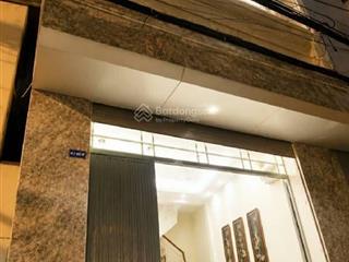 Chính chủ cần bán nhà riêng ngõ 213 giáp nhất, diện tích 30m2 x 5 tầng, mặt tiền 3,6m, giá 7,68 tỷ