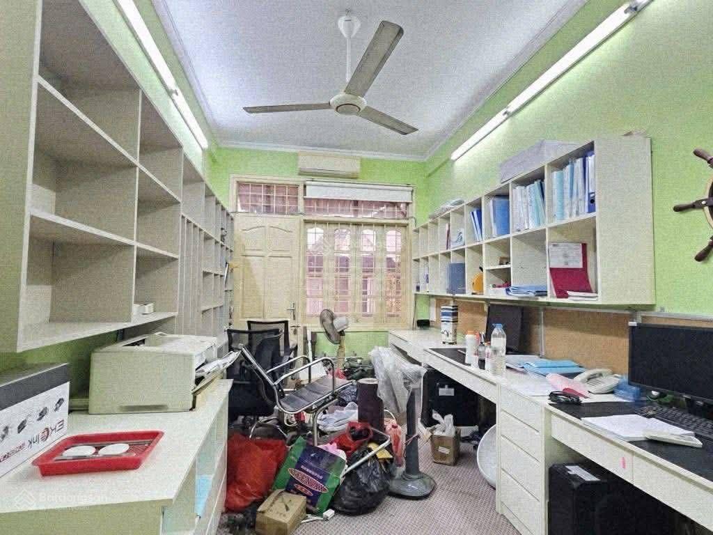 Bán nhà mặt phố nguyễn ngọc doãn, view hồ  2 thoáng, 56m2 x 4 tầng, mặt tiền 2,9m, giá 23,9 tỷ