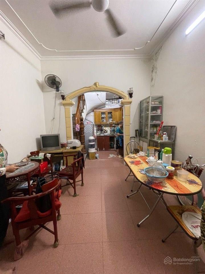 Bán nhà riêng phố hoa lư, diện tích 30m2 x 4 tầng, mặt tiền 4,2m, giá 10,5 tỷ