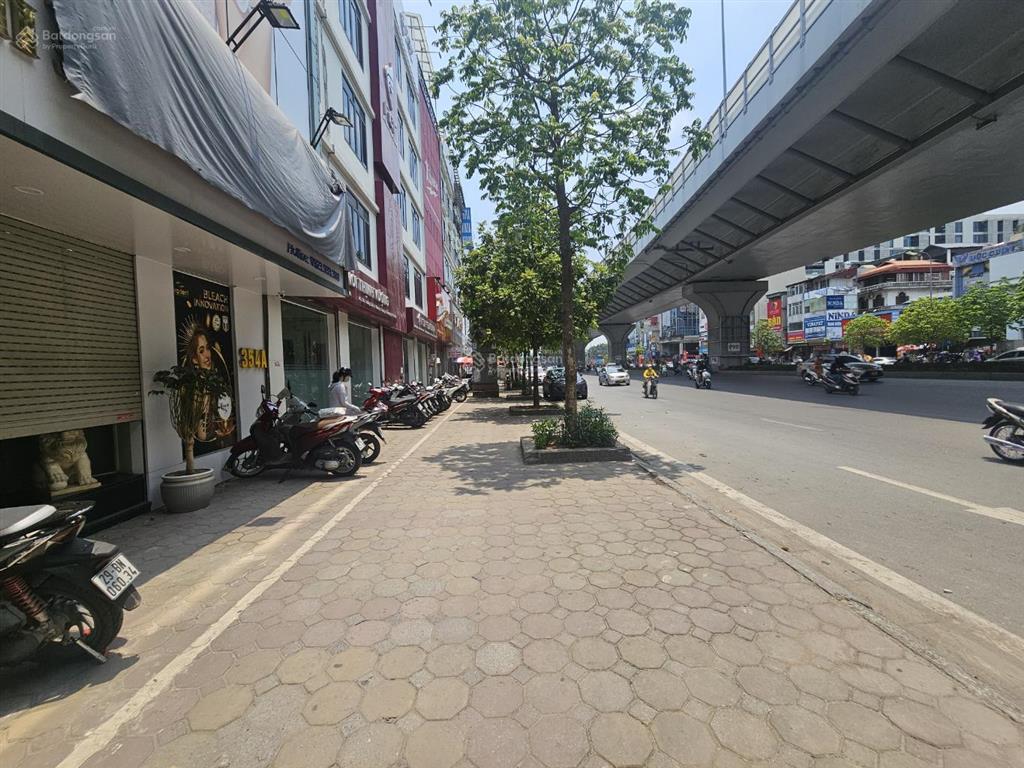 Bán nhà mặt phố trường chinh, diện tích 188m2, 3 tầng, mặt tiền 7,5m, giá 50 tỷ