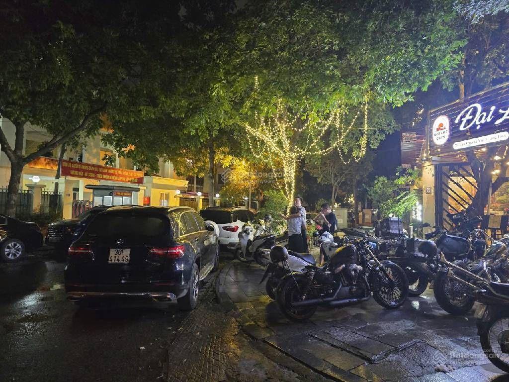 Bán biệt thự mặt phố lưu quang vũ lô góc 2 mặt thoáng  185m2 , 4 tầng, mặt tiền 25m, giá 160 tỷ
