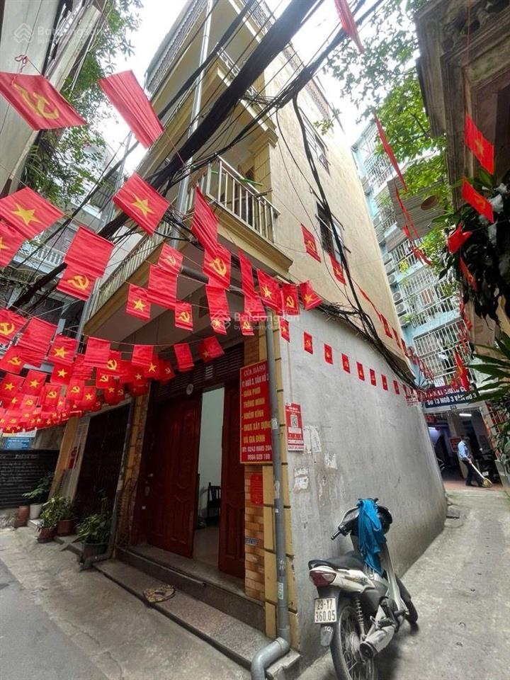 Bán nhà riêng phố hoa lư  nhà đẹp lô góc, diện tích 30m2, 4 tầng, mặt tiền 4,2m, giá 9,4 tỷ