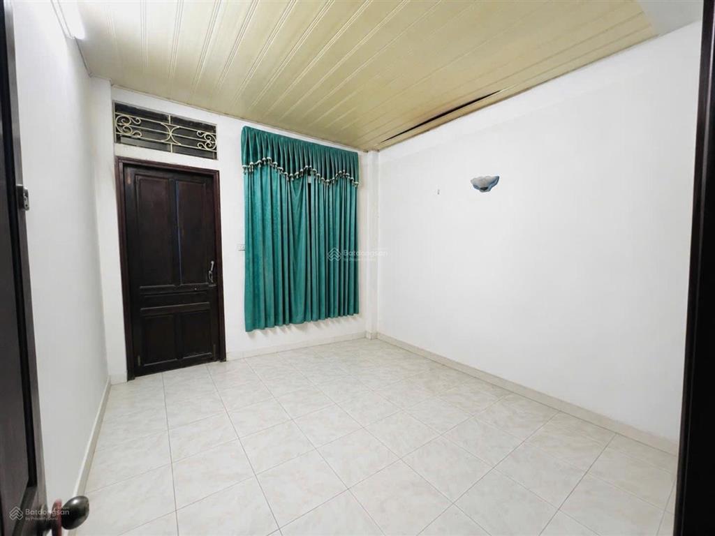 Bán nhà riêng ngõ 6 tôn thất tùng, diện tích 30m2 x 4 tầng, mặt tiền 3,6m, giá 8,4 tỷ
