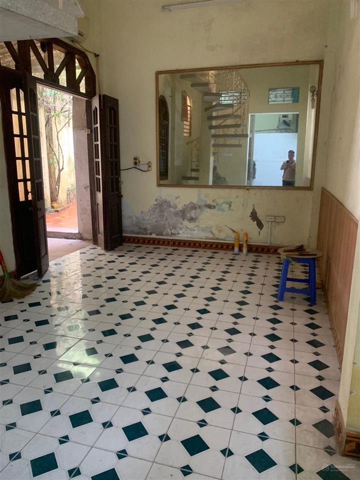 Bán nhà riêng phố hào nam  diện tích 60m2  3 tầng  mặt tiền 3m  giá 9,9 tỷ