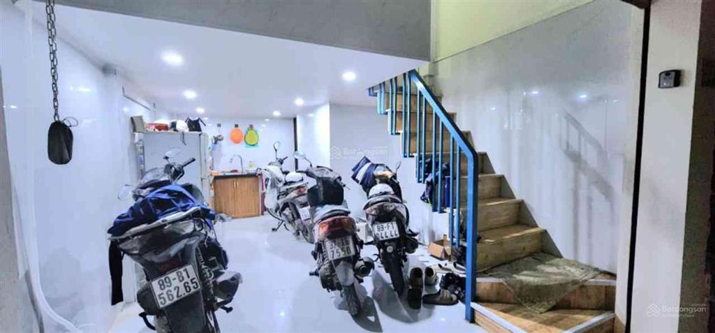 Bán nhà riêng ngõ thông phong, tôn đức thắng, diện tích 20m2 x 5 tầng, mặt tiền 3,6m, giá 3,8 tỷ