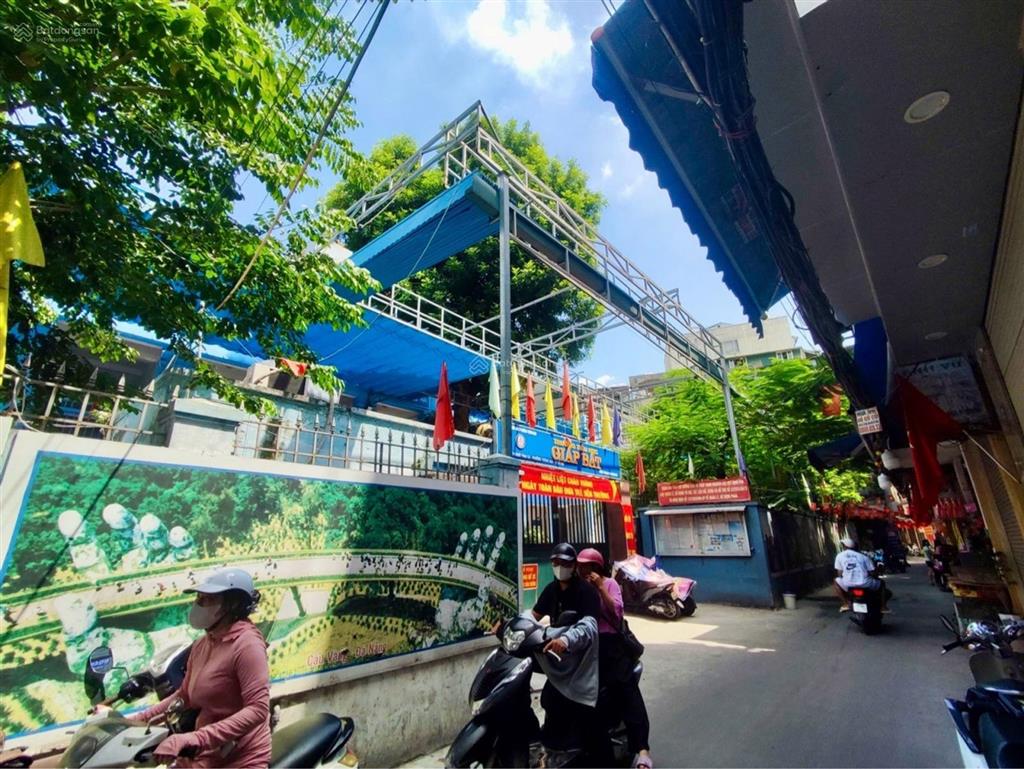Bán nhà riêng ngõ trại cá, đường trương định, diện tích 35m2, 3 tầng, mặt tiền 5,1m, giá 5,3 tỷ