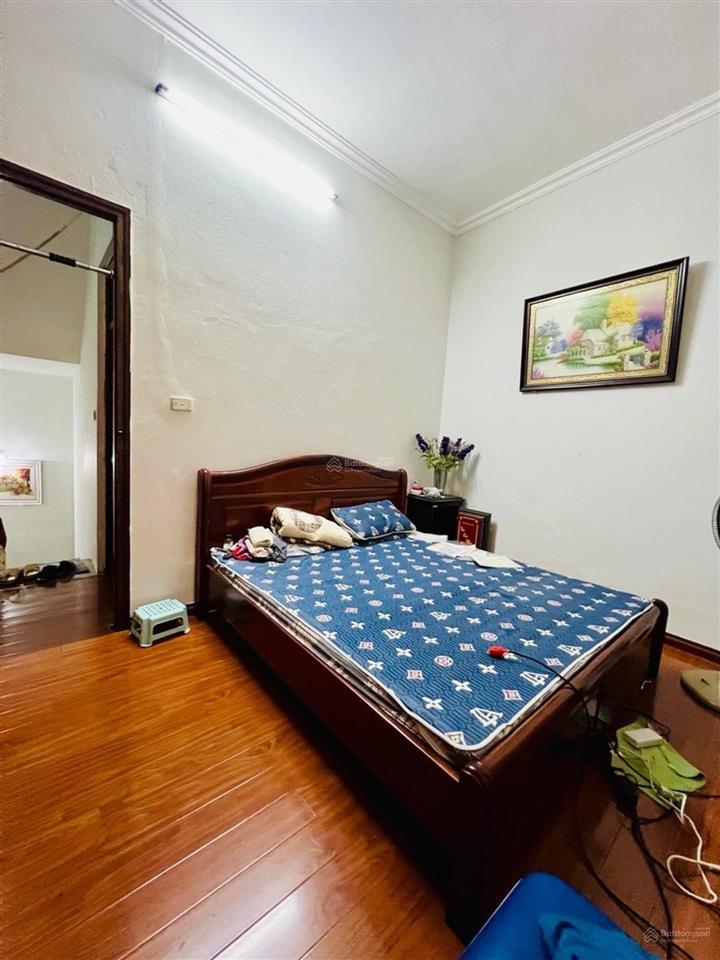 Bán nhà mặt ngõ 41 đông tác  ô tô tránh  vỉa hè 2 bên  kinh doanh sầm uất