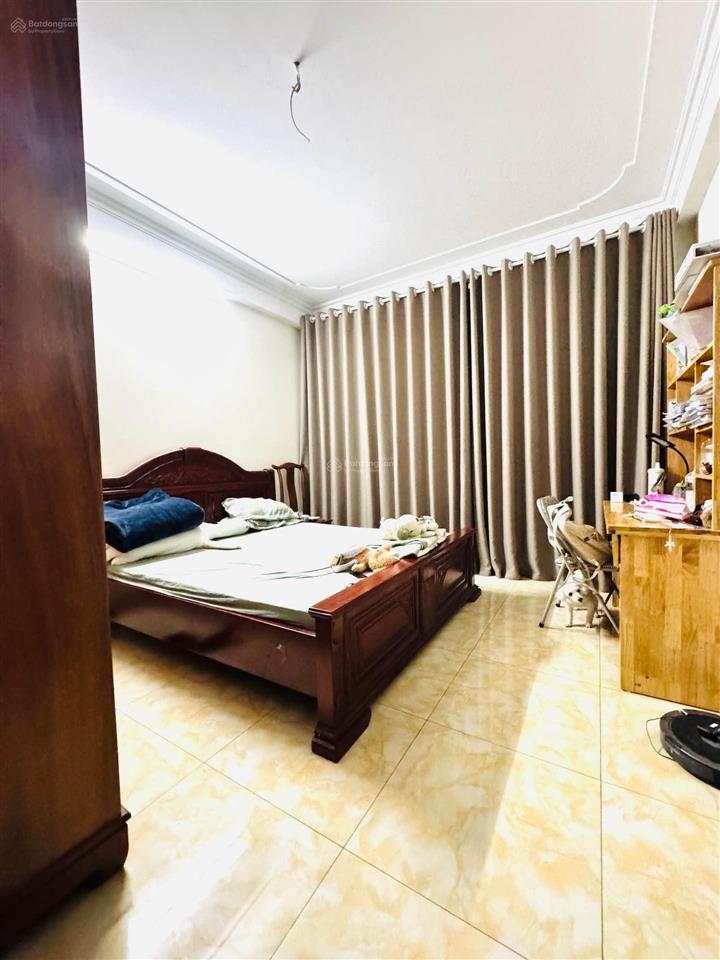Bán nhà riêng phố nhật chiêu  10m ra phố  giá 18,9 tỷ