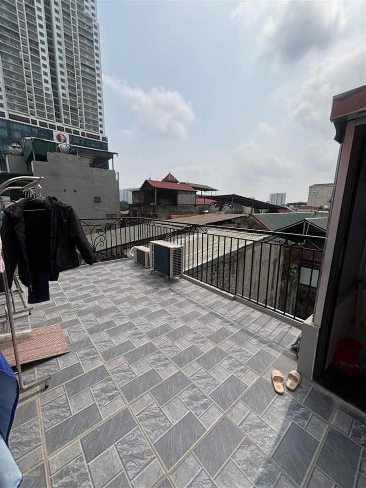 Bán nhà ngõ 336 nguyễn trãi, 5 tầng kiên cố  giá 6,6 tỷ