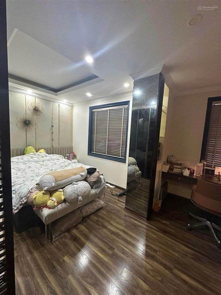 Bán nhà riêng phố nguyễn đình thi  mặt tiền 10m  vị trí đẹp nhất phố  73 tỷ