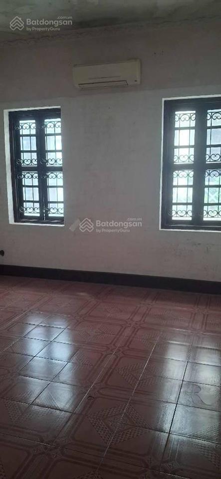 Bán nhà riêng ngõ 31 hoàng cầu, diện tích 60m2, 4 tầng, mặt tiền 4m, giá 18,9 tỷ