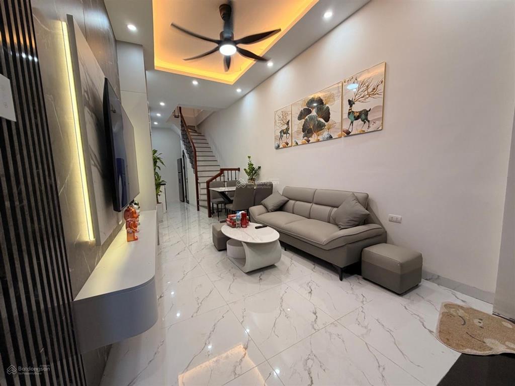 Bán nhà riêng ngõ 211 khương trung  gần hồ  gần đường vành đai 2.5, giá 5,6 tỷ nhà 5 tầng