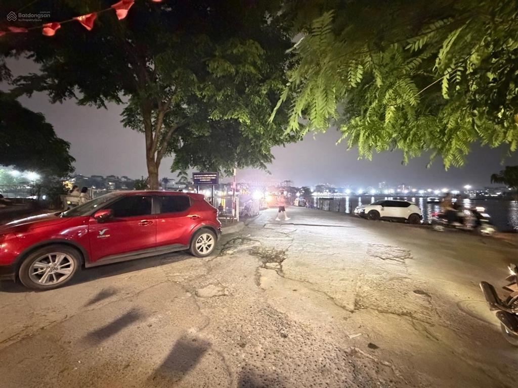 Bán nhà riêng ngõ 211 khương trung  gần hồ  gần đường vành đai 2.5, giá 5,6 tỷ nhà 5 tầng