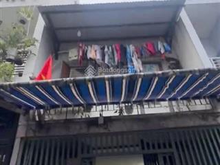 Khu nhà cao tầng hẻm ô tô đổ cửa. vị trí đẹp