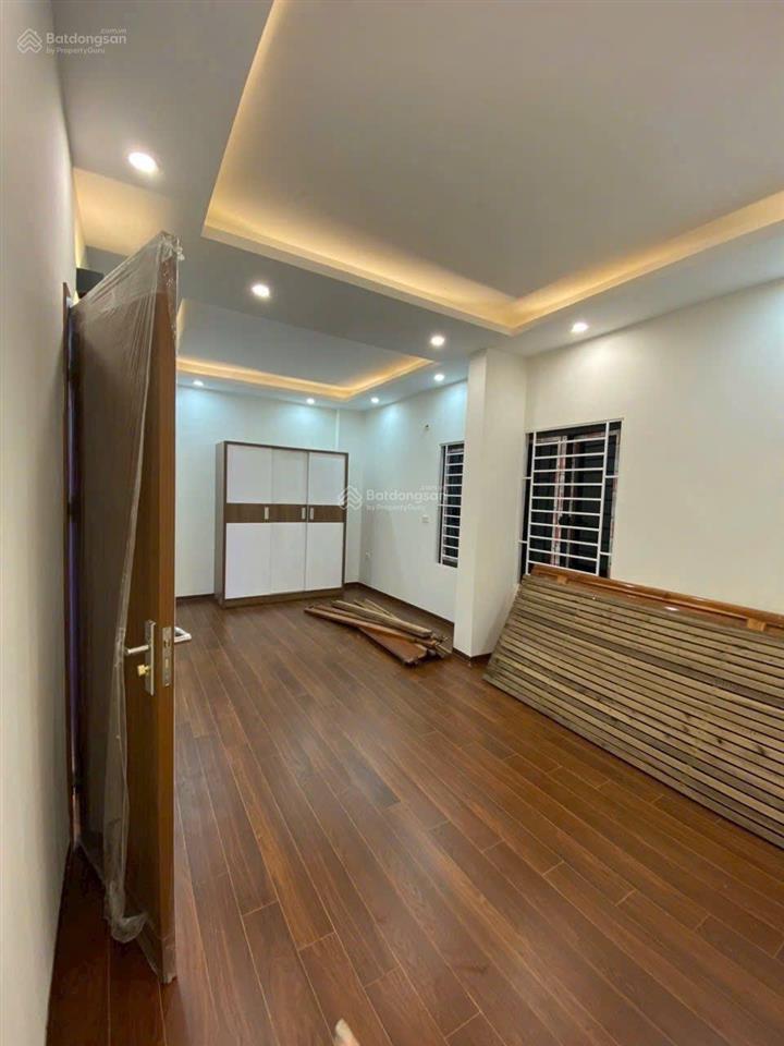 Chủ cần tiền muốn bán gấp nhà vân canh ô tô đỗ sát nhà chỉ nhỉnh 6 tỷ, 37m xây 4 tầng