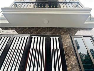 Chỉ 5 tỷ có ngay nhà trạm trôi. 31m, 5 tầng xây mới, chốt sớm chọn được căn nổi bật