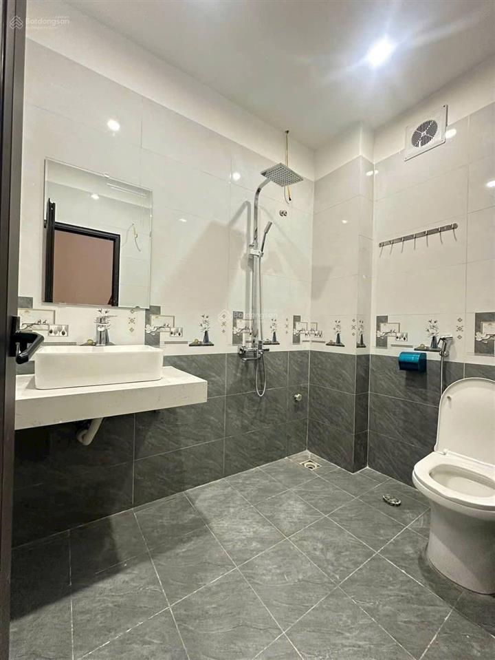 Chỉ 5 tỷ có ngay nhà trạm trôi. 31m, 5 tầng xây mới, chốt sớm chọn được căn nổi bật