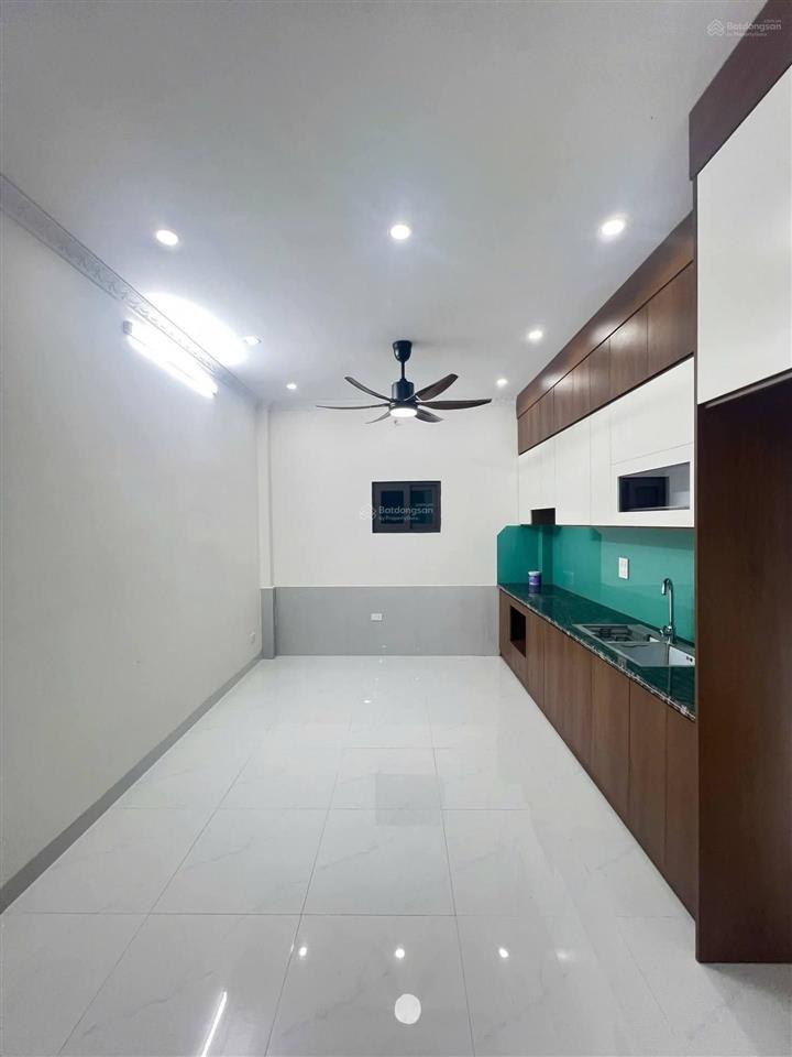 Nhà dân xây vân canh, 40m, 4 tầng chủ đang cần tiền nên khách trả giá thiện chí là bán