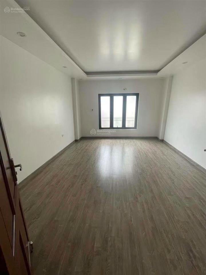 Gấp lắm rồi, chủ cần tiền bán nhà vân canh 31m, 5 tầng cứ thiện chí là bán