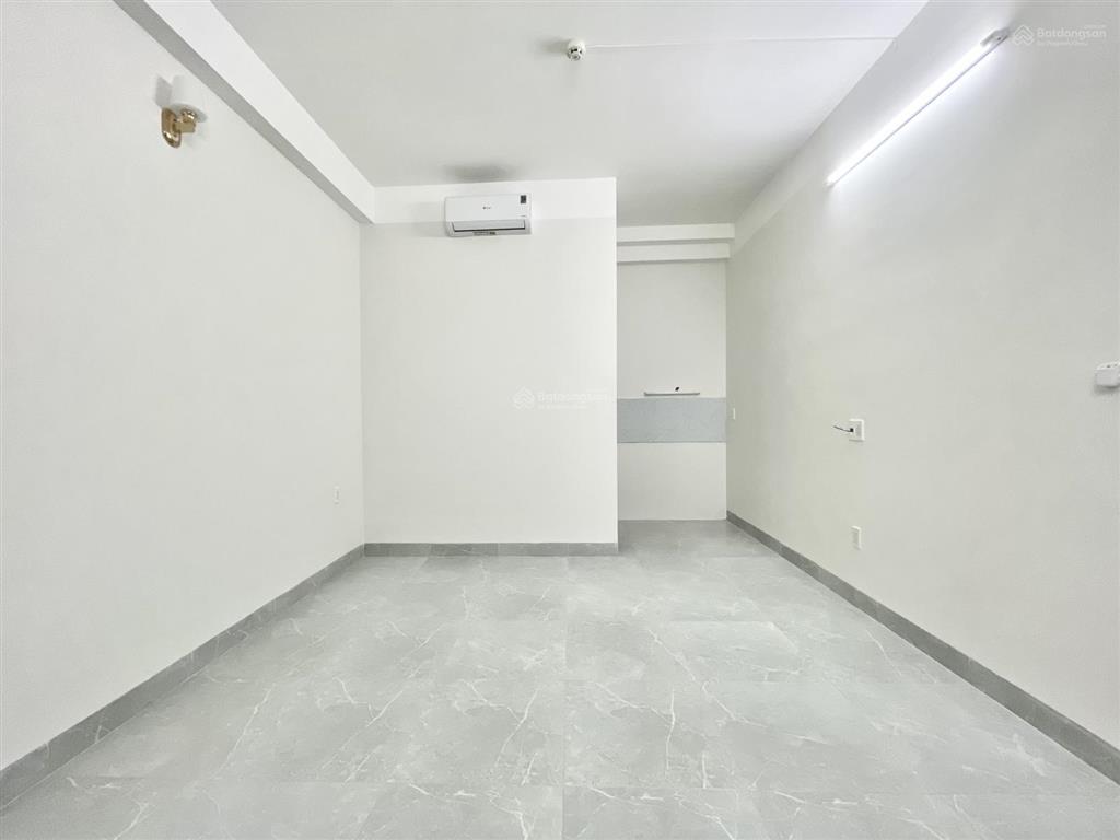Khai trương nhà mới 100%  thang máy  ngay nhà ga t3  full nt