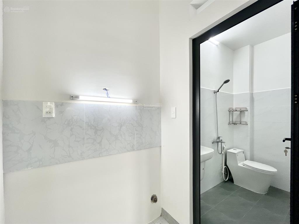Khai trương nhà mới 100%  thang máy  ngay nhà ga t3  full nt