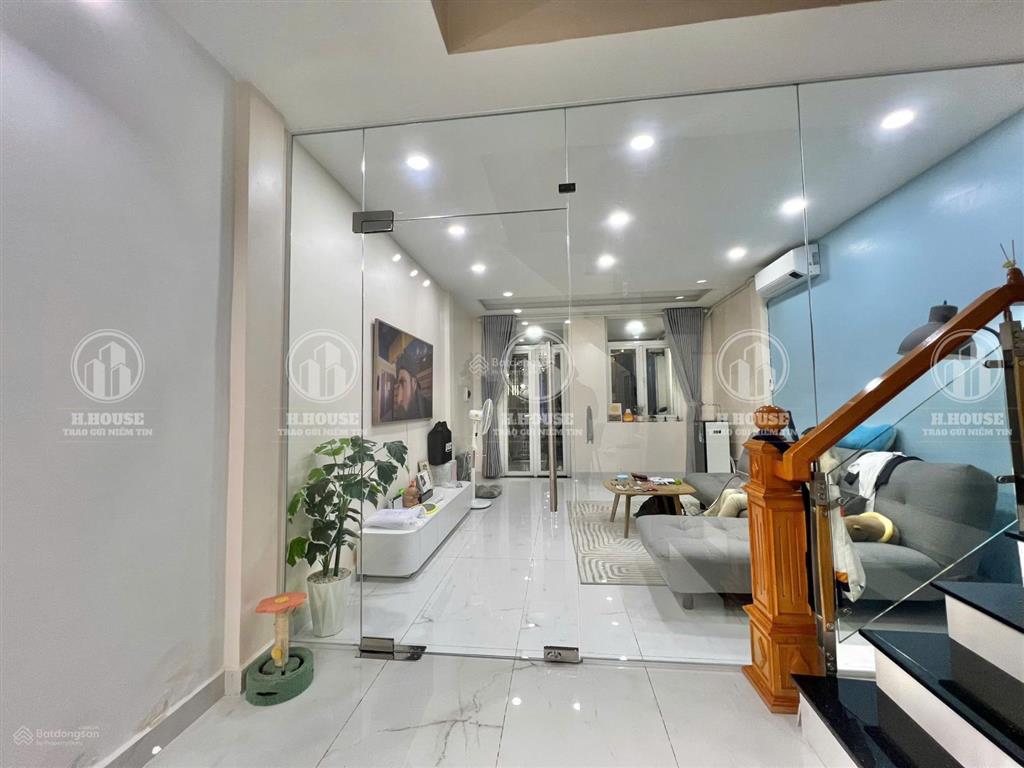 Cho thuê nhà mặt tiền 98 a4, p 12, q tân bình, 25 triệu, 350m2