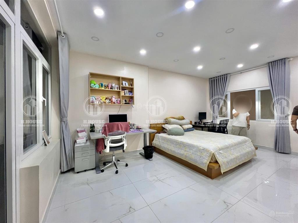Cho thuê nhà mặt tiền 98 a4, p 12, q tân bình, 25 triệu, 350m2