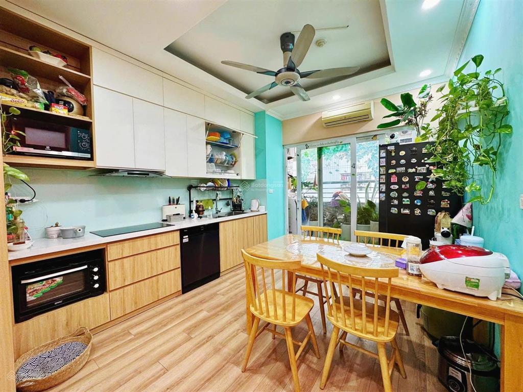 Bán căn hộ 2pn tại nam đô complex. diện tích 88m2. giá 6,8 tỷ.  0398 628 ***