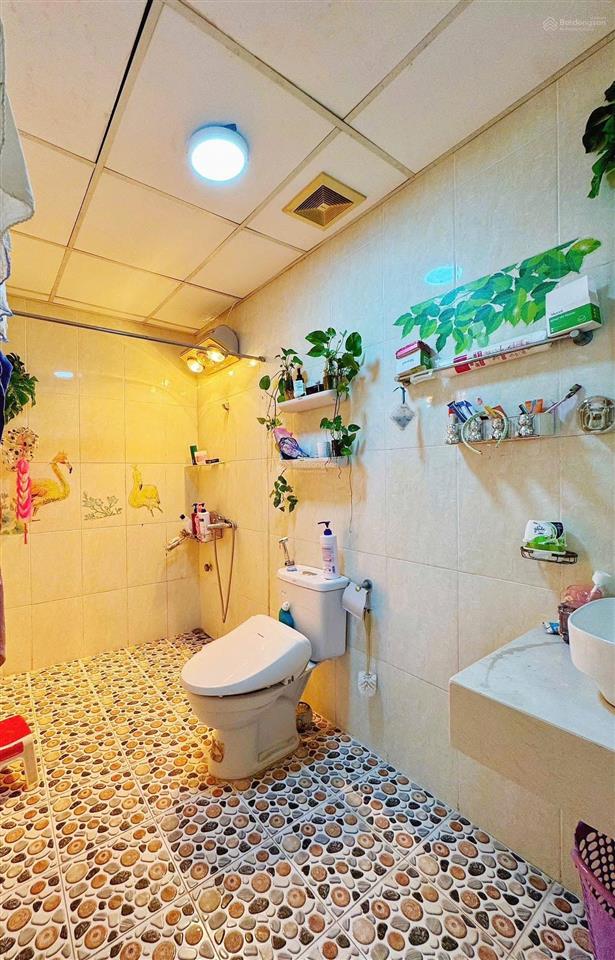 Bán căn hộ 2pn tại nam đô complex. diện tích 88m2. giá 6,8 tỷ.  0398 628 ***