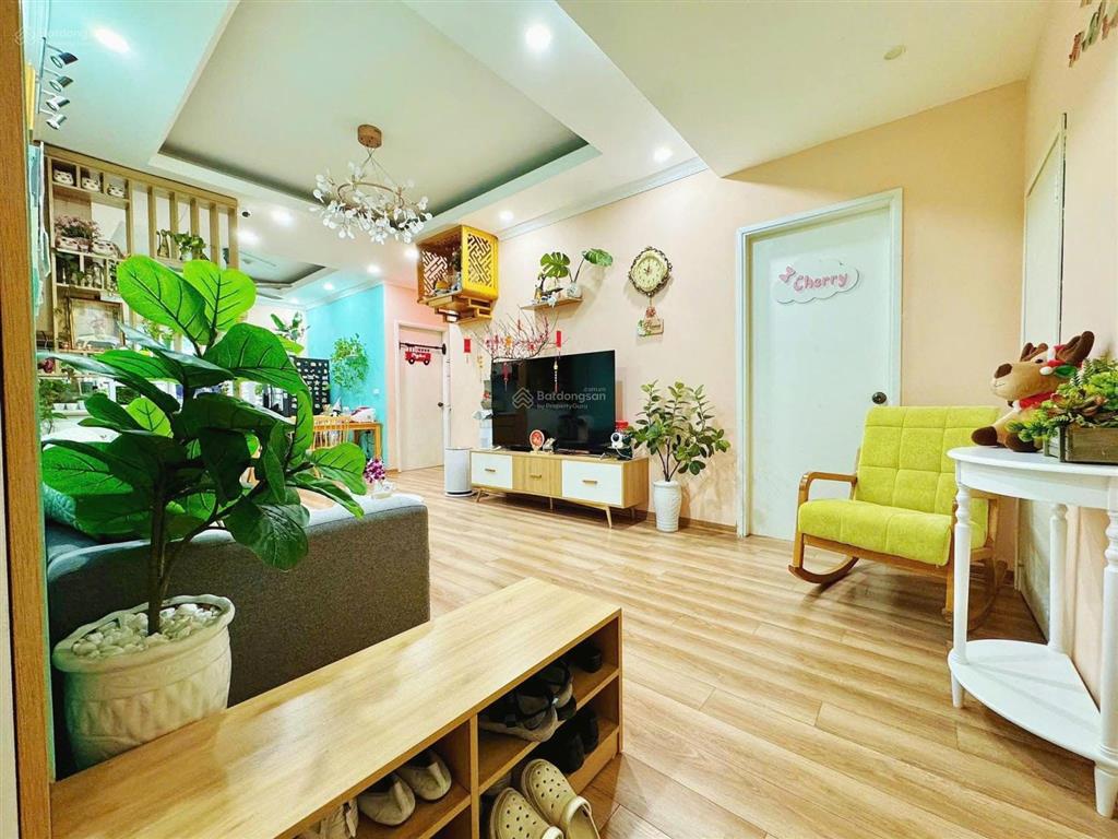 Bán căn hộ 2pn tại nam đô complex. diện tích 88m2. giá 6,8 tỷ.  0398 628 ***