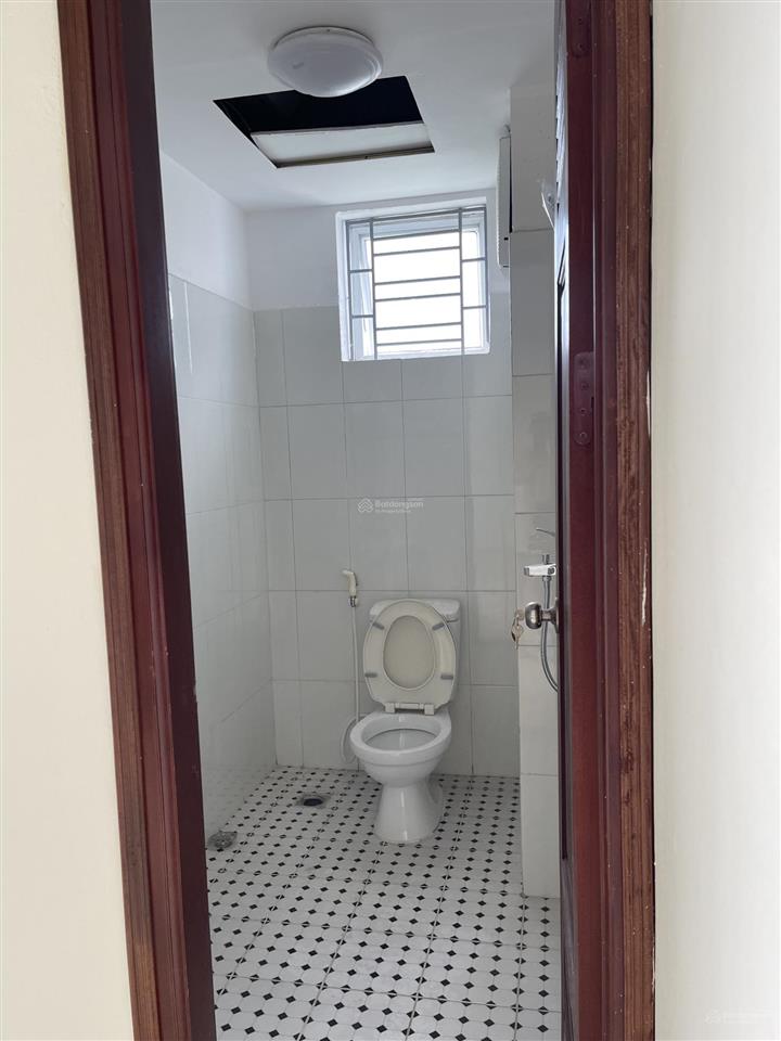 Bán cc 2pn, 1wc tại khu di dân đền lừ iii, 3,5 tỷ, 50m2 hot!
