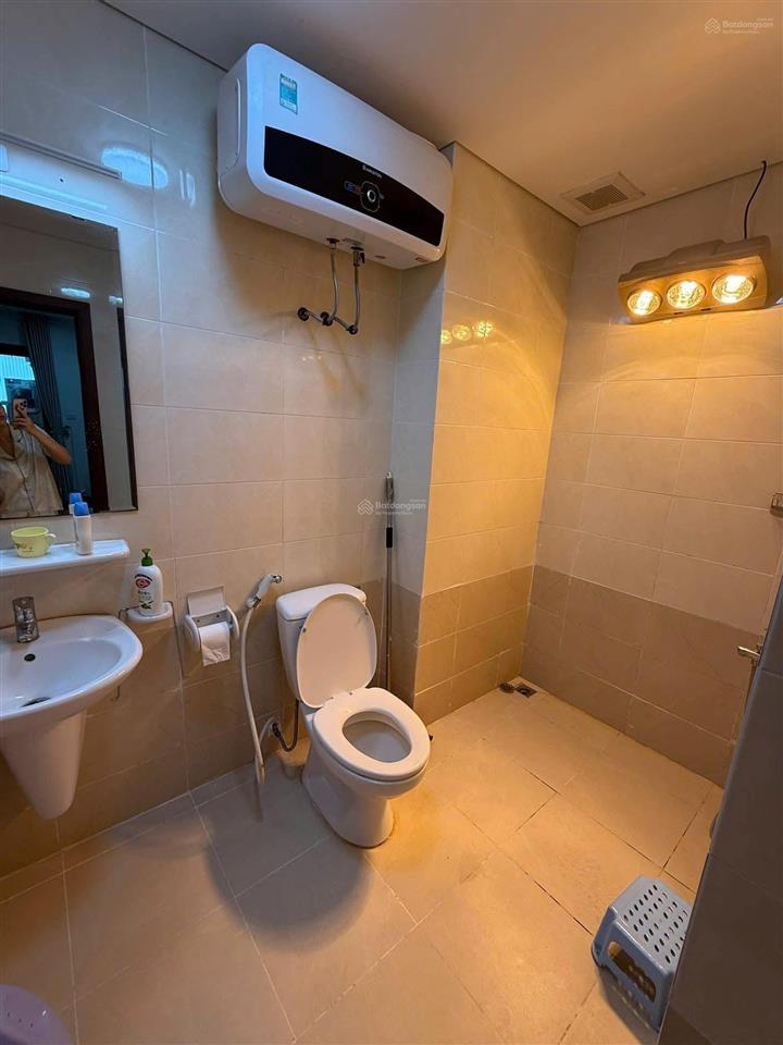 Bán căn hộ chung cư tại hateco hoàng mai, 5.6 tỷ, 90m2, 2pn, đầy đủ tiện nghi.  0398 628 ***
