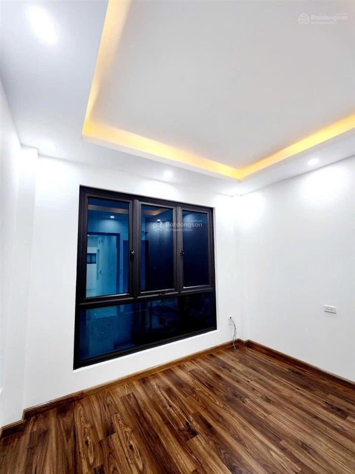 Đẹp nhất bình minh, 40m, 4 tầng, căn góc, oto đỗ cửa, giá nhỉnh 4 tỷ.