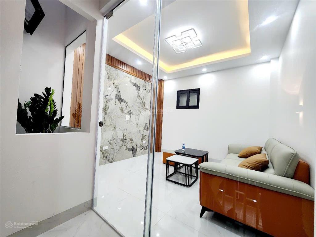 Đẹp nhất bình minh, 40m, 4 tầng, căn góc, oto đỗ cửa, giá nhỉnh 4 tỷ.