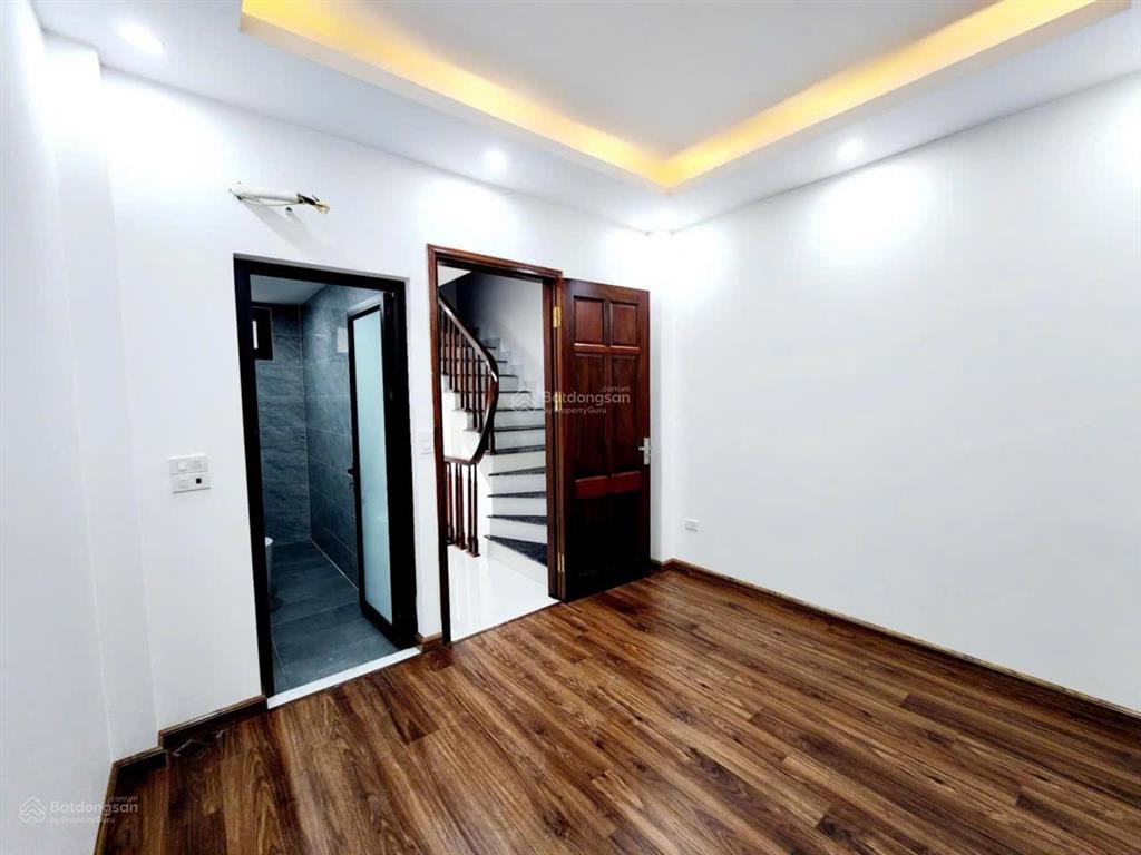 Đẹp nhất bình minh, 40m, 4 tầng, căn góc, oto đỗ cửa, giá nhỉnh 4 tỷ.