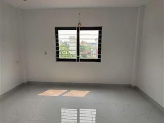 Gấp! chủ cần bán nhà 4 tầng bình minh giá chỉ 4.0** tỷ