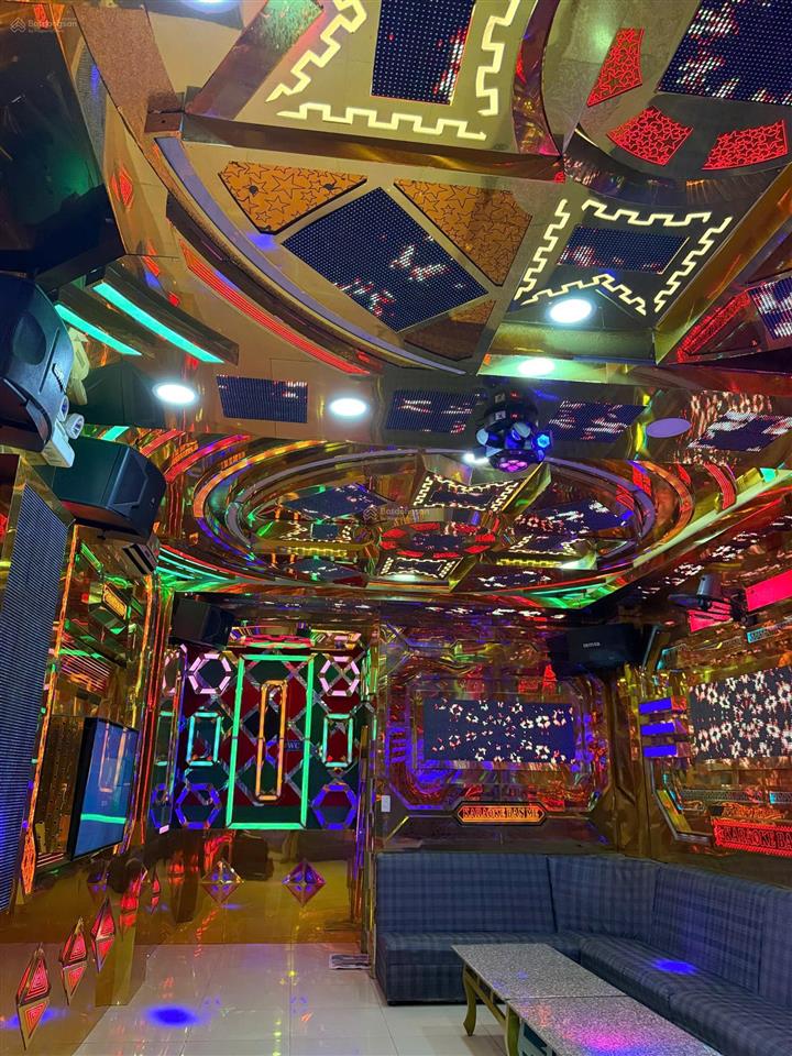 Cho thuê quán karaoke 1000m2, giá siêu hời tại f18f19, văn tiến dũng, tân an, đắk lắk