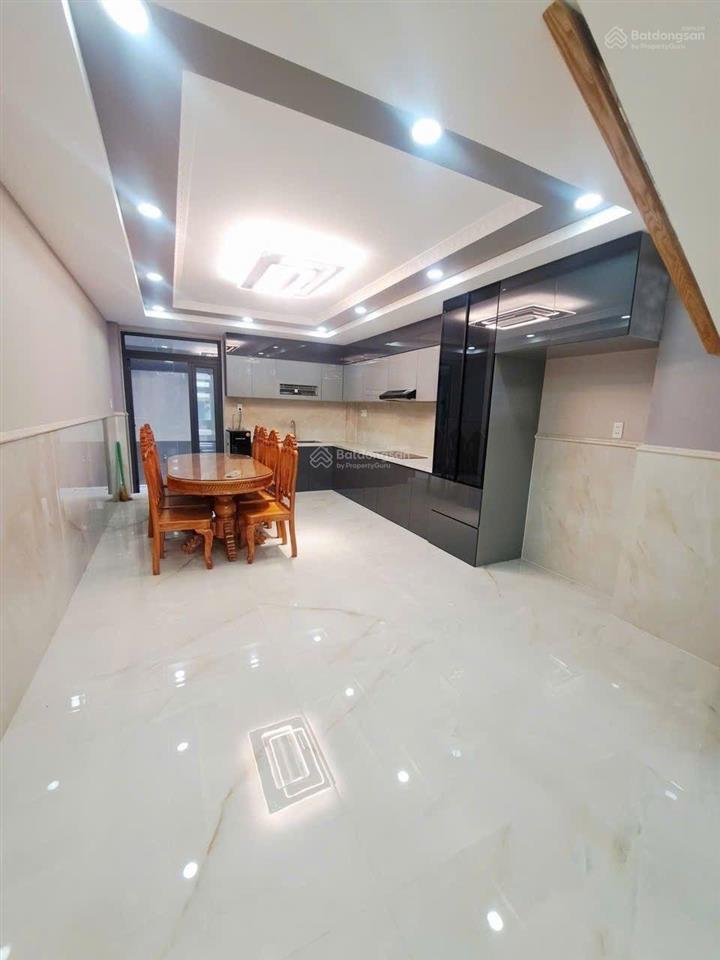 Thoại ngọc hầu tân phú nhà 6 tầng dt 4x17m giá 11,6 tỷ.