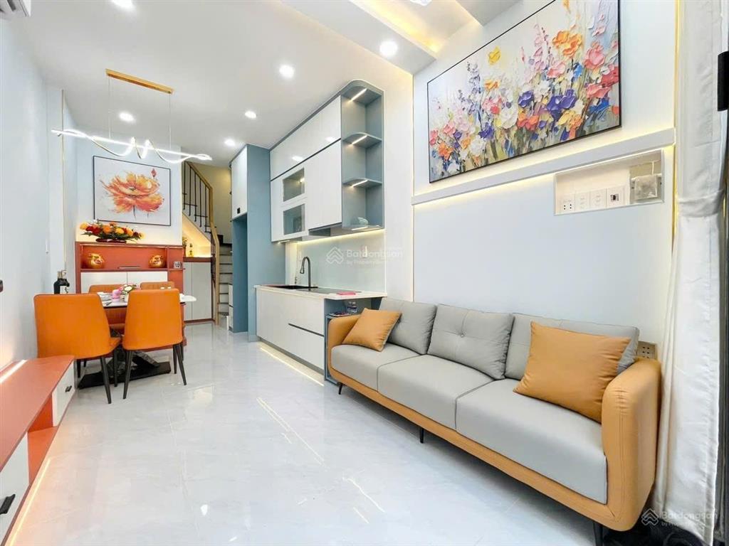 Quận 1 nhà 5 tầng siêu đẹp dt 2,9x8m giá chỉ 6,99 tỷ
