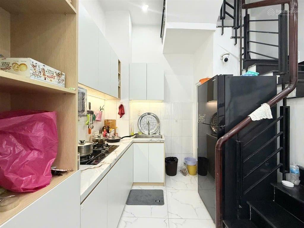 Bán nr tại lý thái tổ, 6,5 tỷ, 30m2, 3pn, 3wc, 4 tầng