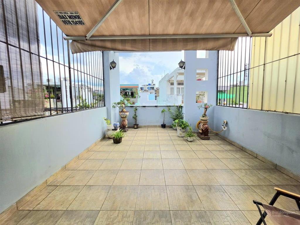 Cách mạng tháng tám quận 10 nhà 4 tầng dt 4x14m giá 11 tỷ