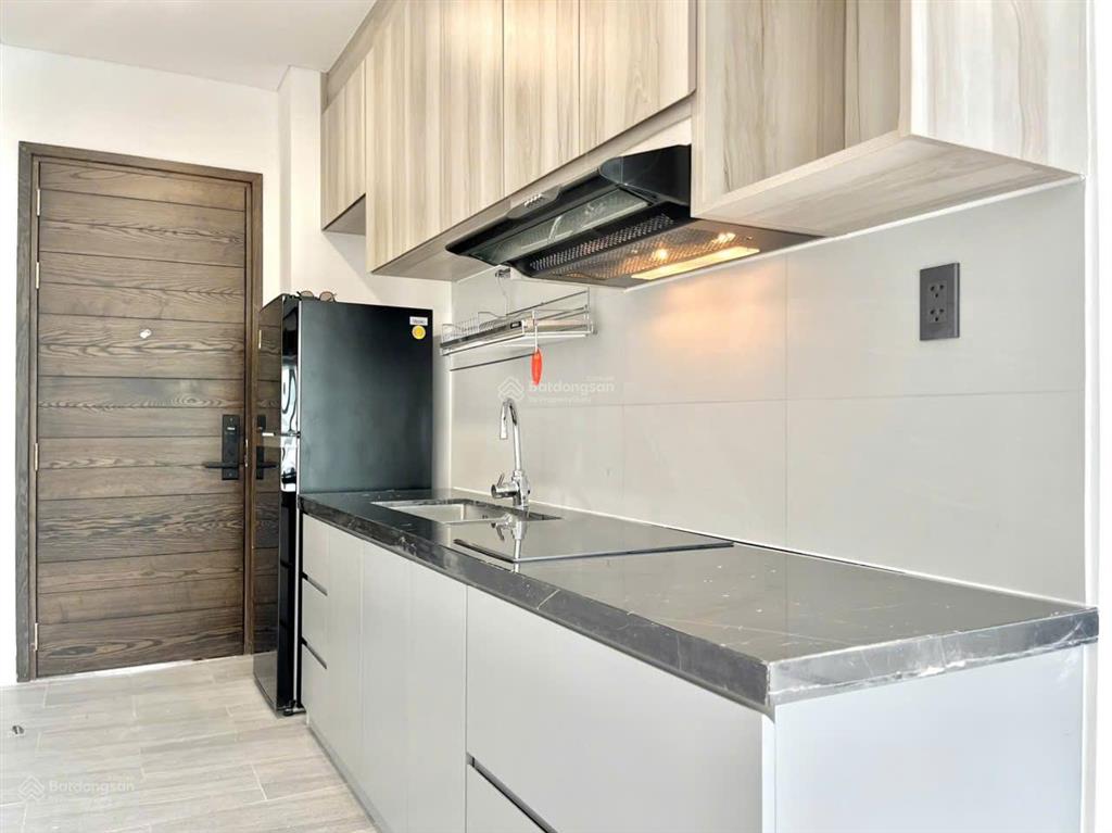 Căn hộ 1pn  ban công  máy giặt riêng  gần công viên lê thị riêng  tòa nhà viettel, vòng xoay