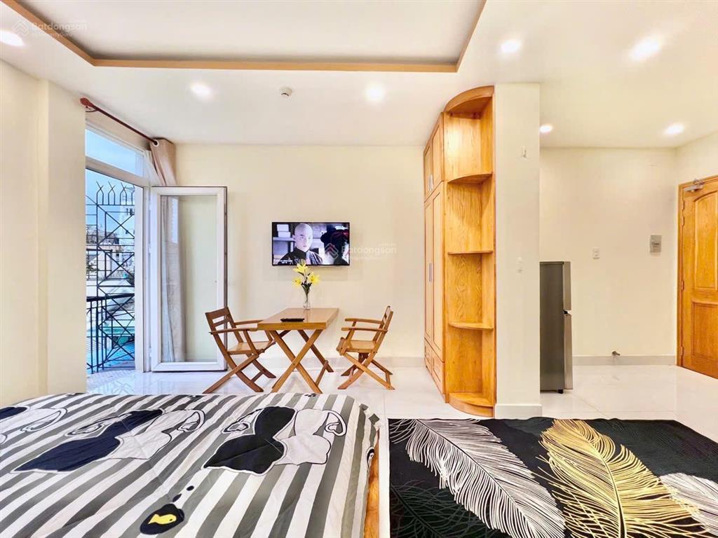 Căn hộ studio  ban công  thang máy  gần bờ kè hoàng sa  trường sa  full nt