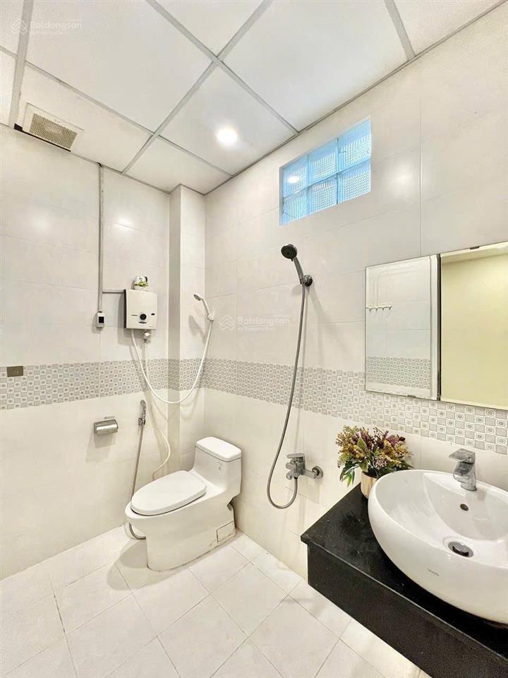 Căn hộ studio  ban công  thang máy  gần bờ kè hoàng sa  trường sa  full nt