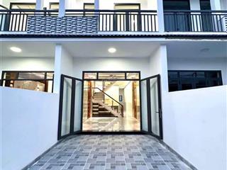 Bán nhà nằm gần cổng kcn mỹ phước 3, đường na7, bến cát 120m2 shr giá 800 triệu