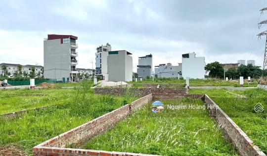 Chính chủ bán gấp 120m2 đất mặt đê bao biển đối diện bãi tắm, giáp kcn chỉ 850tr.  0968 141 ***